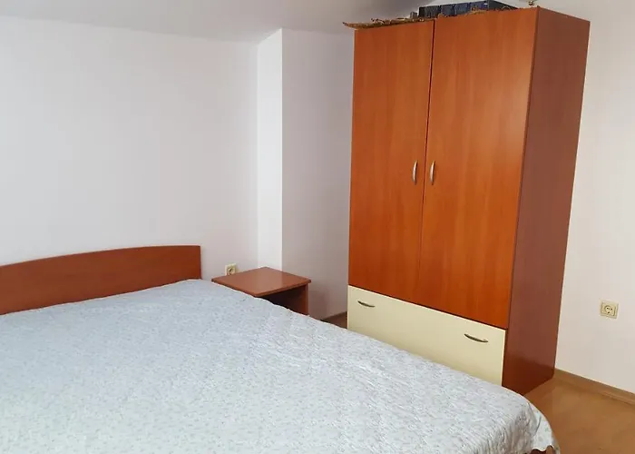 Beautiful Penthouse Lägenhet Slăntjev Brjag